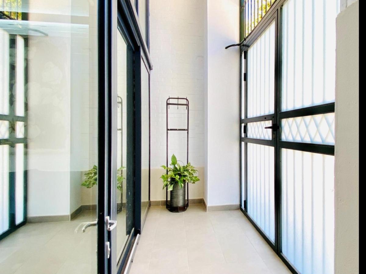 Tr1 Parking Incluido Loft Paseo Del Guadalquivir Apartment Seville Luaran gambar
